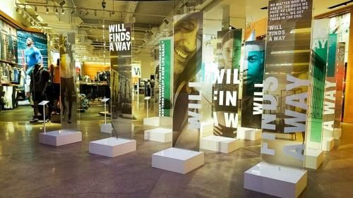 Acrylic-Pedestals-1-of-3