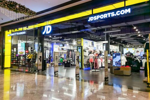 JD-yellow-retail-store-