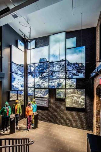 arcteryx-wall-4-of-10