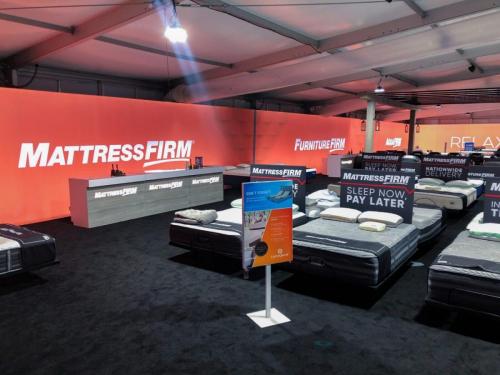 guinness-world-record-lightbox-13-1