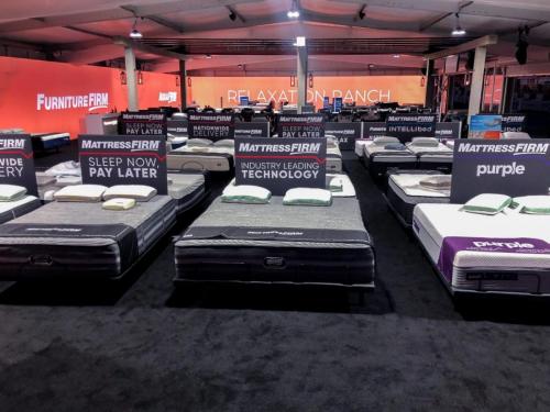 guinness-world-record-lightbox-14-1-1